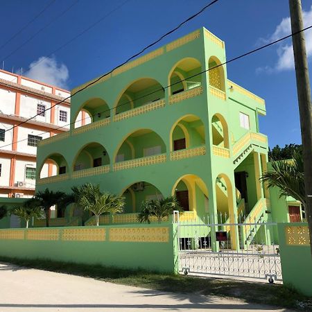 Panchos Villas Caye Caulker Exteriör bild