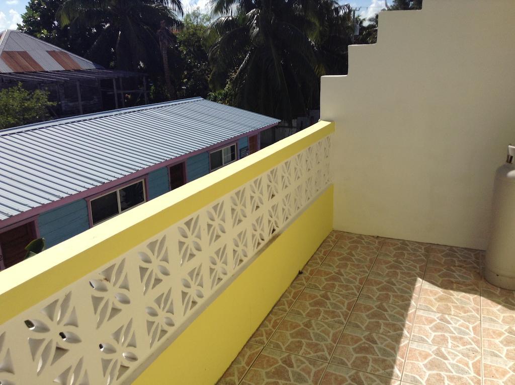 Panchos Villas Caye Caulker Exteriör bild