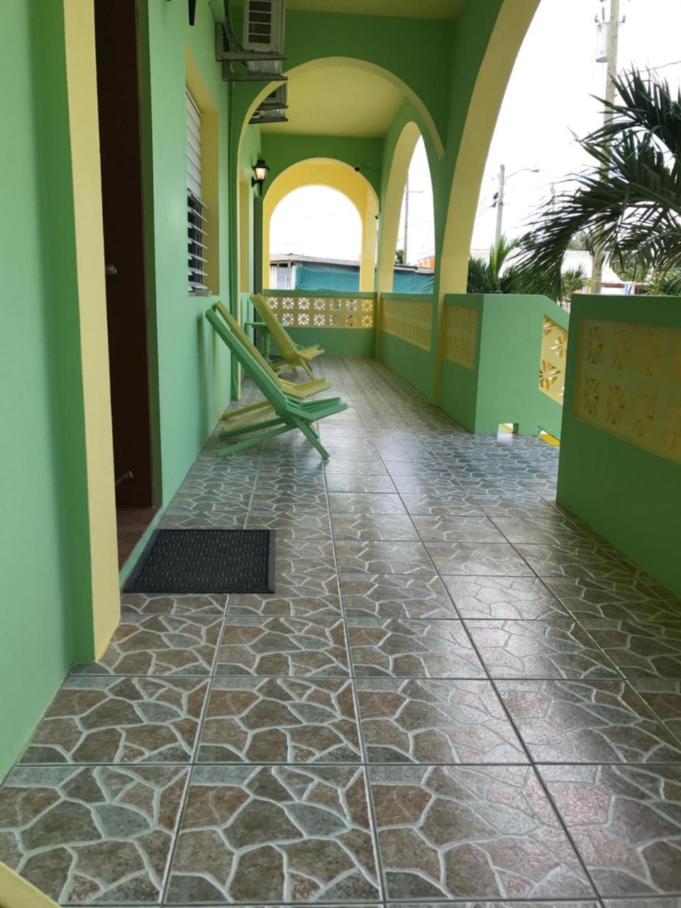 Panchos Villas Caye Caulker Exteriör bild